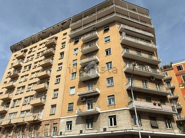 Appartamento in vendita di 149 m² in Piazza Bologna