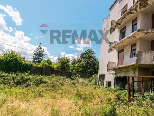 Appartamento in vendita di 1500 m² in Via Musumeci, 18