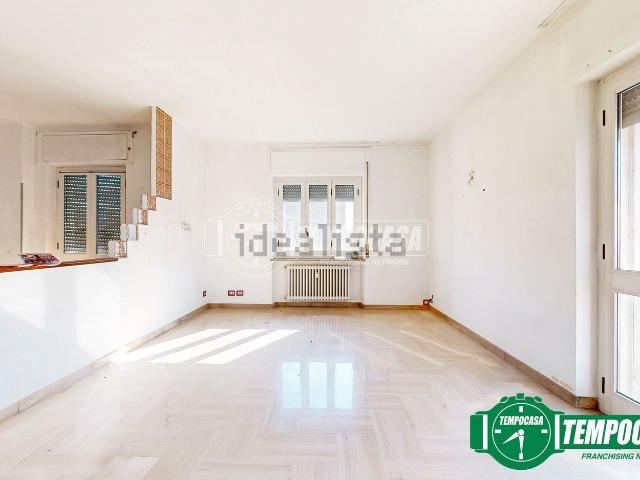Appartamento in vendita di 150 m² in Viale Dante Alighieri