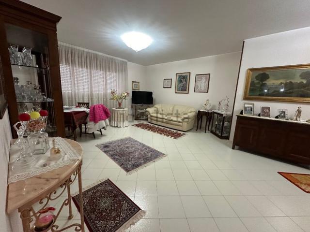 Appartamento in vendita di 150 m² in Via Convento San Francesco di Paola