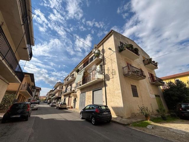 Appartamento in vendita di 150 m² in Via Catanzaro, 14