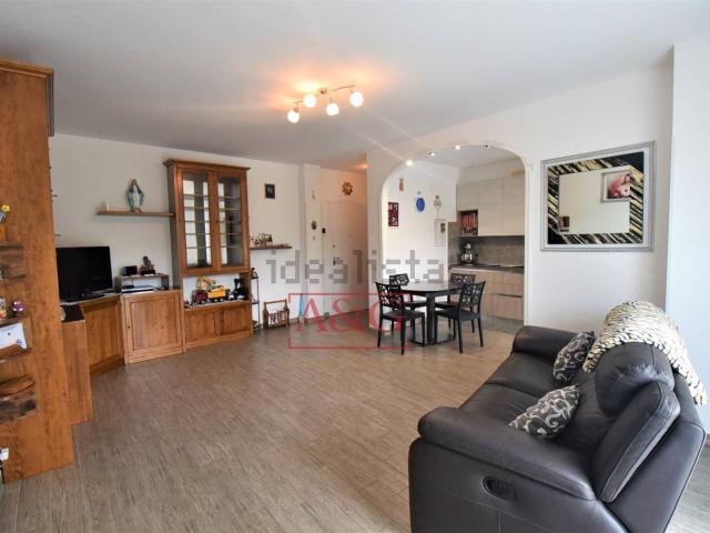Appartamento in vendita di 150 m² in Via Cavour