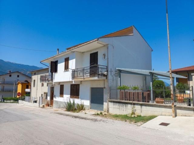 Appartamento in vendita di 150 m² in Via Calandriello