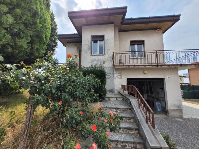 Appartamento in vendita di 150 m² in Via Camillo Benso Conte di Cavour