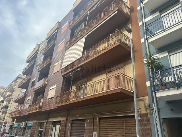 Appartamento in vendita di 150 m² in Via Cap. Massimo Scala, 40