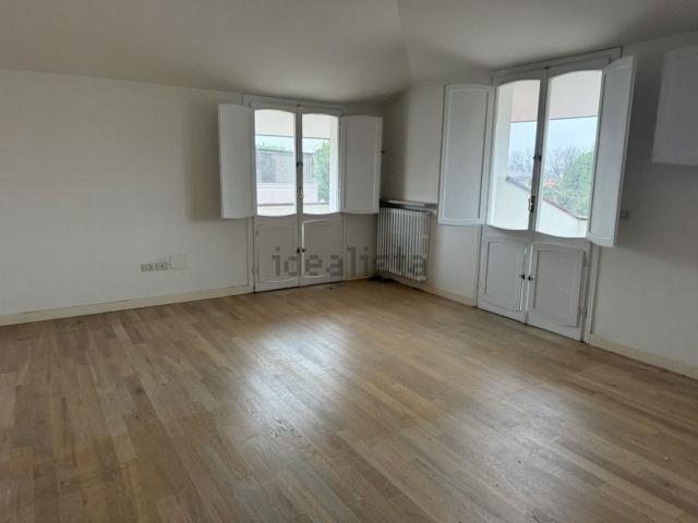 Appartamento in vendita di 150 m² in Via Carlo Armellini