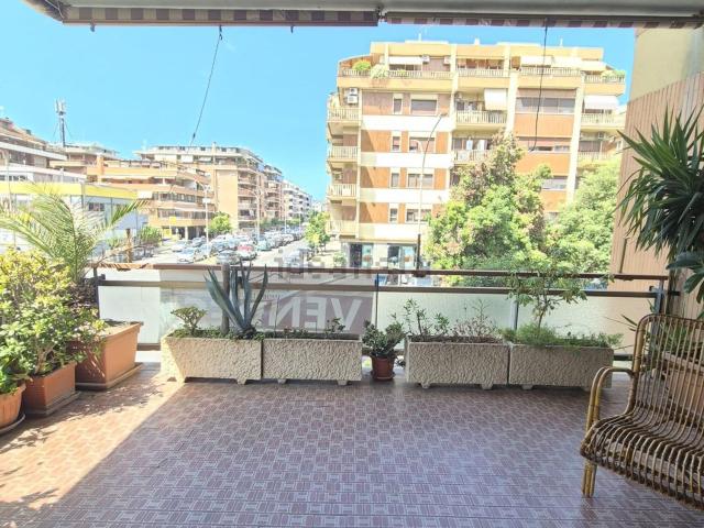 Appartamento in vendita di 150 m² in Via Carlo Bosio