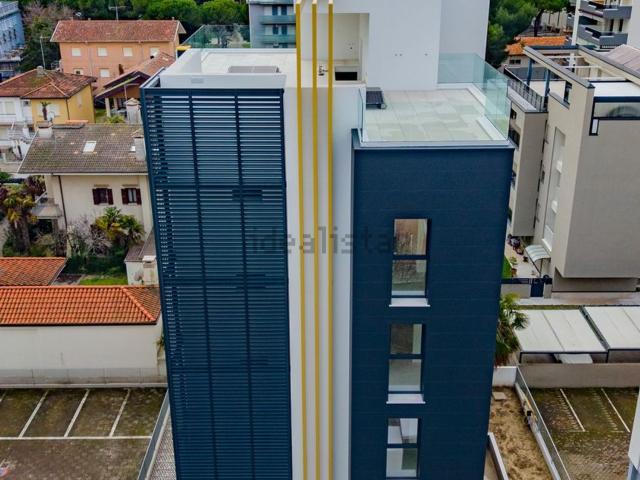 Appartamento in vendita di 150 m² in Via Carnia, 12