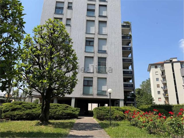 Appartamento in vendita di 150 m² in Via Cassano d&apos Adda