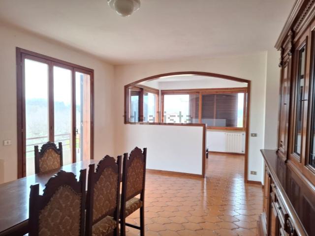 Appartamento in vendita di 150 m² in Via Cassia Aurelia I, 20