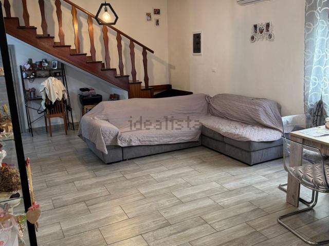 Appartamento in vendita di 150 m² in Via Cesare Battisti
