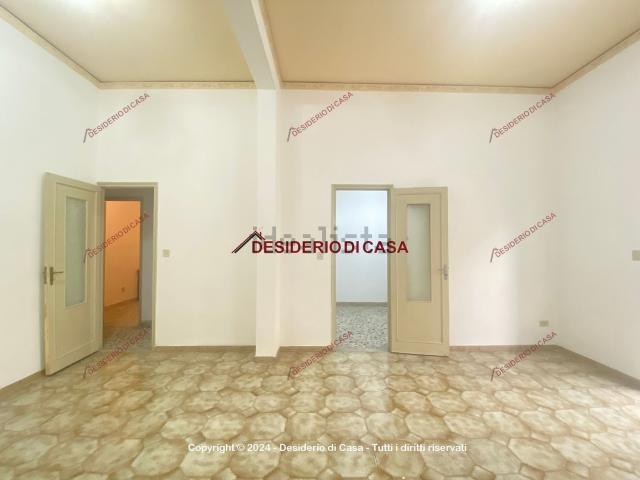 Appartamento in vendita di 150 m² in Via Città di Palermo, 5