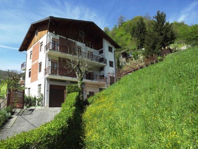 Appartamento in vendita di 150 m² in Via Croce Garateno