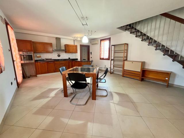 Appartamento in vendita di 150 m² in Via A. Azzi