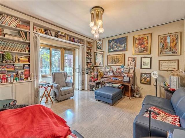 Appartamento in vendita di 150 m² in Via Antonio Trasmondo