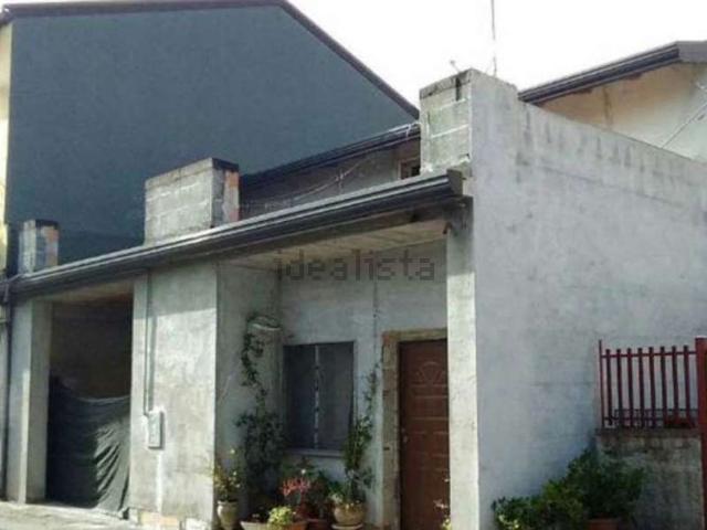 Appartamento in vendita di 150 m² in Via Antonio di Sangiuliano, 98