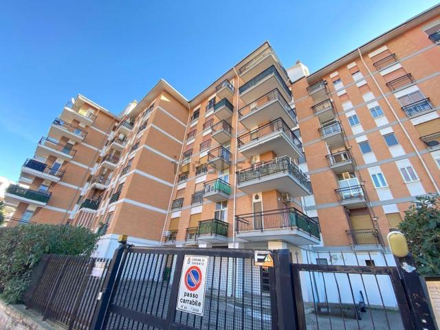 Appartamento in vendita di 150 m² in Via Ancona, 312