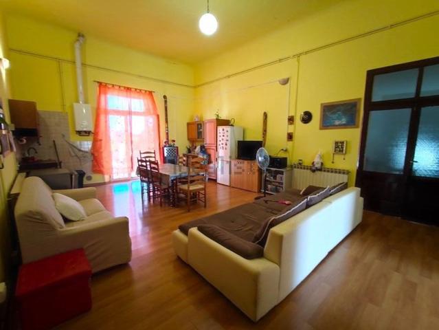 Appartamento in vendita di 150 m² in Via Ada Negri, 8