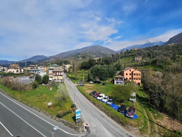 Appartamento in vendita di 150 m² in Via Alcide De Gasperi, 7