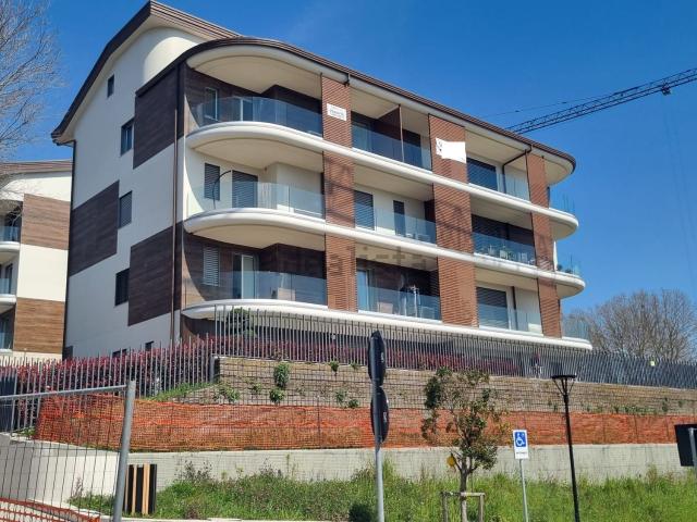 Appartamento in vendita di 150 m² in Via Alcide De Gasperi