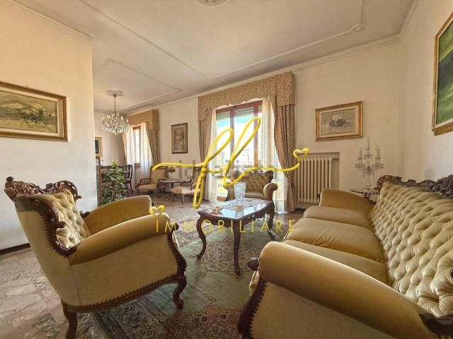 Appartamento in vendita di 150 m² in Via Alessandro Volta