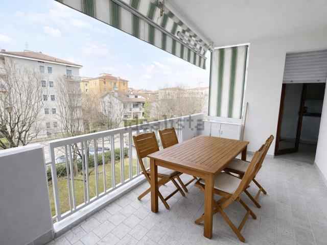 Appartamento in vendita di 150 m² in Via Aquileia