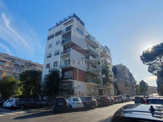 Appartamento in vendita di 150 m² in Via Aristide Leonori