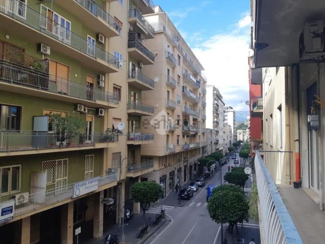Appartamento in vendita di 150 m² in Via Attilio Barbarulo, 41