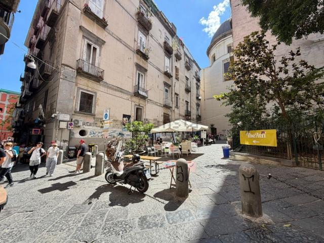 Appartamento in vendita di 150 m² in Via Atri, 31