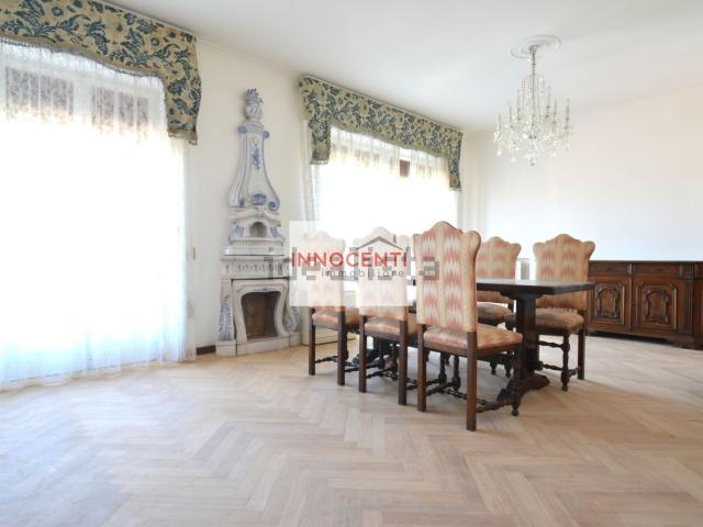 Appartamento in vendita di 150 m² in Via Augusto Mancini, 100