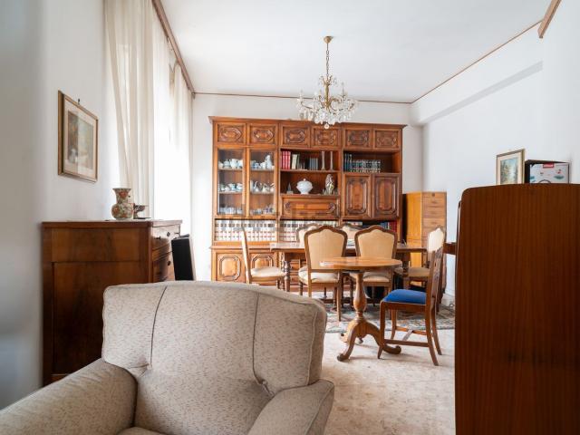 Appartamento in vendita di 150 m² in Via Aurelio Franchi