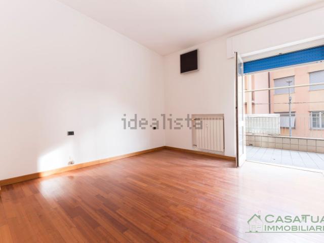 Appartamento in vendita di 150 m² in Via Aurelio Robino