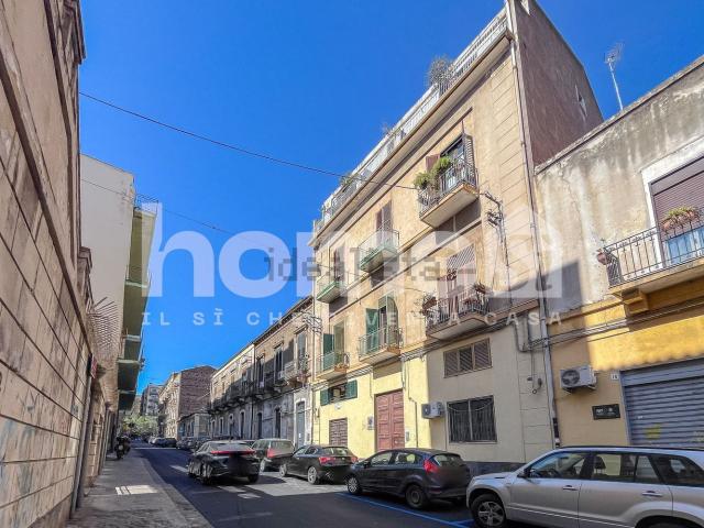 Appartamento in vendita di 150 m² in Via Benedetto Guzzardi, 12