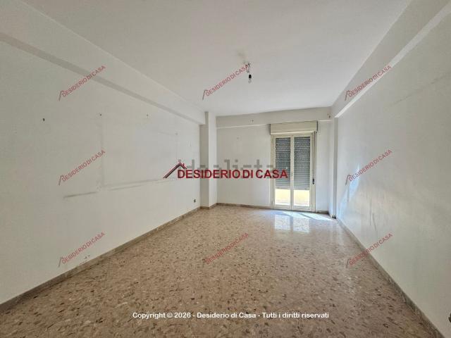 Appartamento in vendita di 150 m² in Via Biagio Giordano, 56