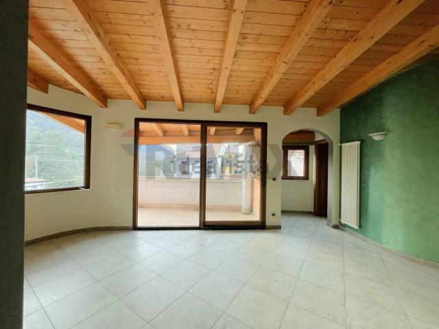 Appartamento in vendita di 150 m² in Via Breccia, 9