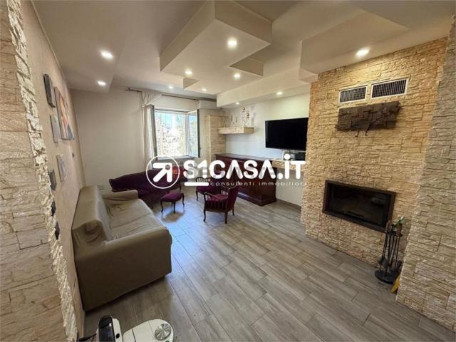 Appartamento in vendita di 150 m² in Via G. Megha, 128