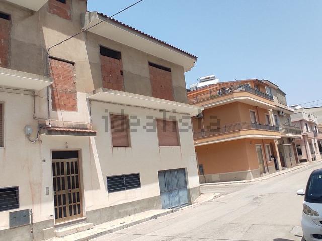 Appartamento in vendita di 150 m² in Via G. Pascoli