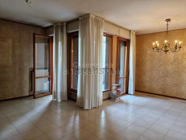 Appartamento in vendita di 150 m² in Via Goito