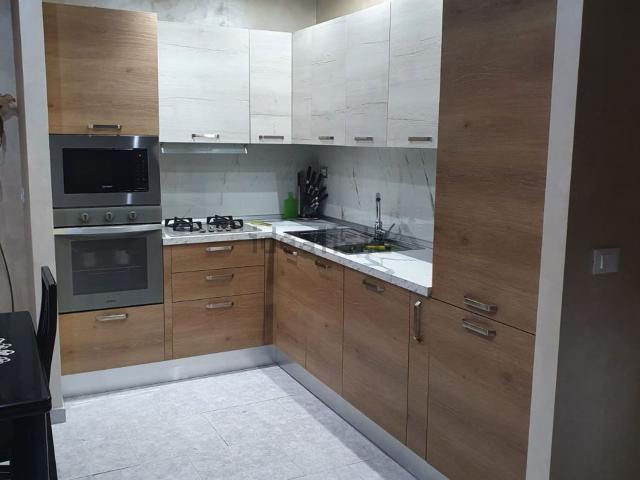 Appartamento in vendita di 150 m² in Via Gabriele D&apos Annunzio