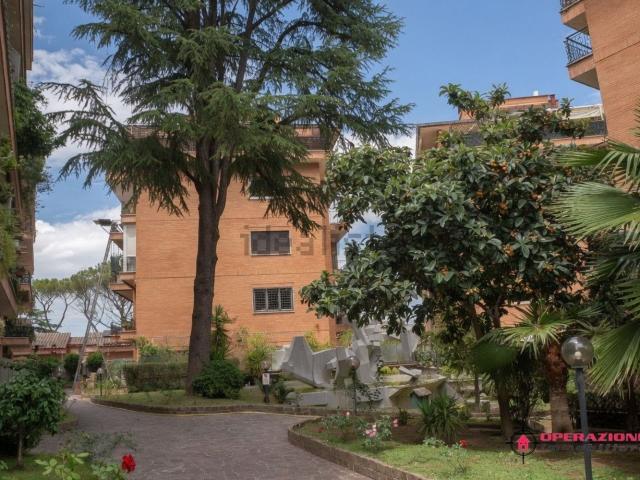 Appartamento in vendita di 150 m² in Via Gallese