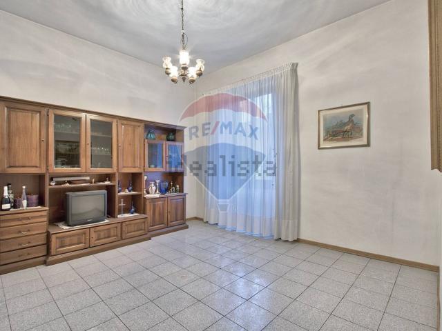 Appartamento in vendita di 150 m² in Via Garibaldi, 2