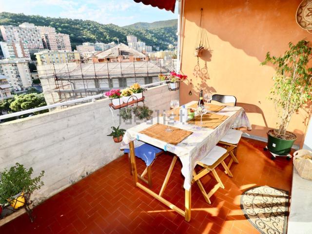 Appartamento in vendita di 150 m² in Via Giulio Tanini