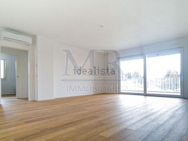 Appartamento in vendita di 150 m² in Via Giuseppe Comino