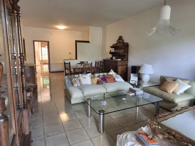 Appartamento in vendita di 150 m² in Via Giuseppe Pietri