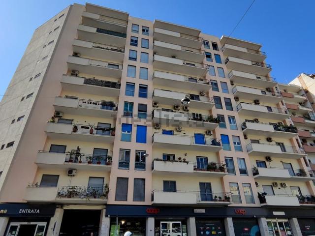 Appartamento in vendita di 150 m² in Via Giacomo Leopardi