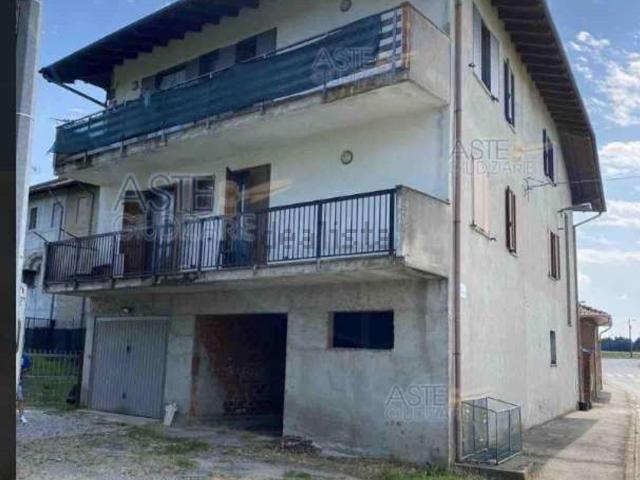 Appartamento in vendita di 150 m² in Via Giacomo Leopardi, 8