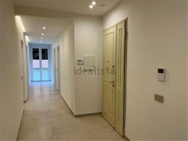 Appartamento in vendita di 150 m² in Via Giacomo Puccini, 56