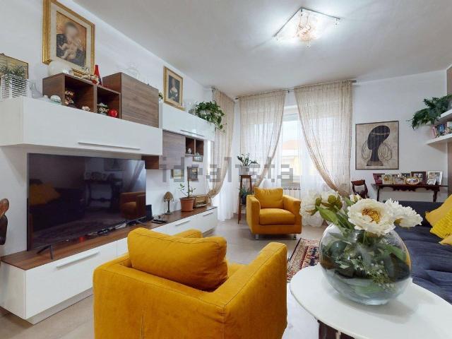 Appartamento in vendita di 150 m² in Via Gigli