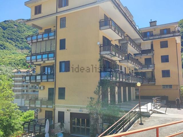 Appartamento in vendita di 150 m² in Via Giosuè Carducci
