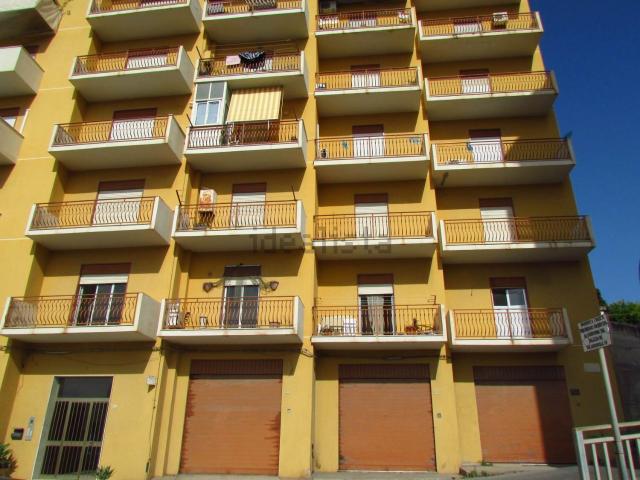 Appartamento in vendita di 150 m² in Via Giovanni Amendola, 95